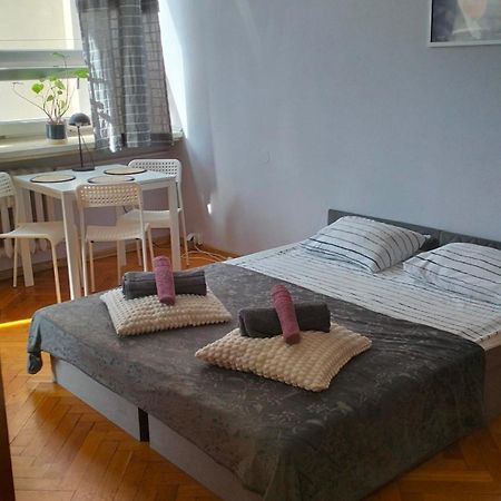 Appartamento Night Host Matejki 4 Free Parking Bytom Esterno foto